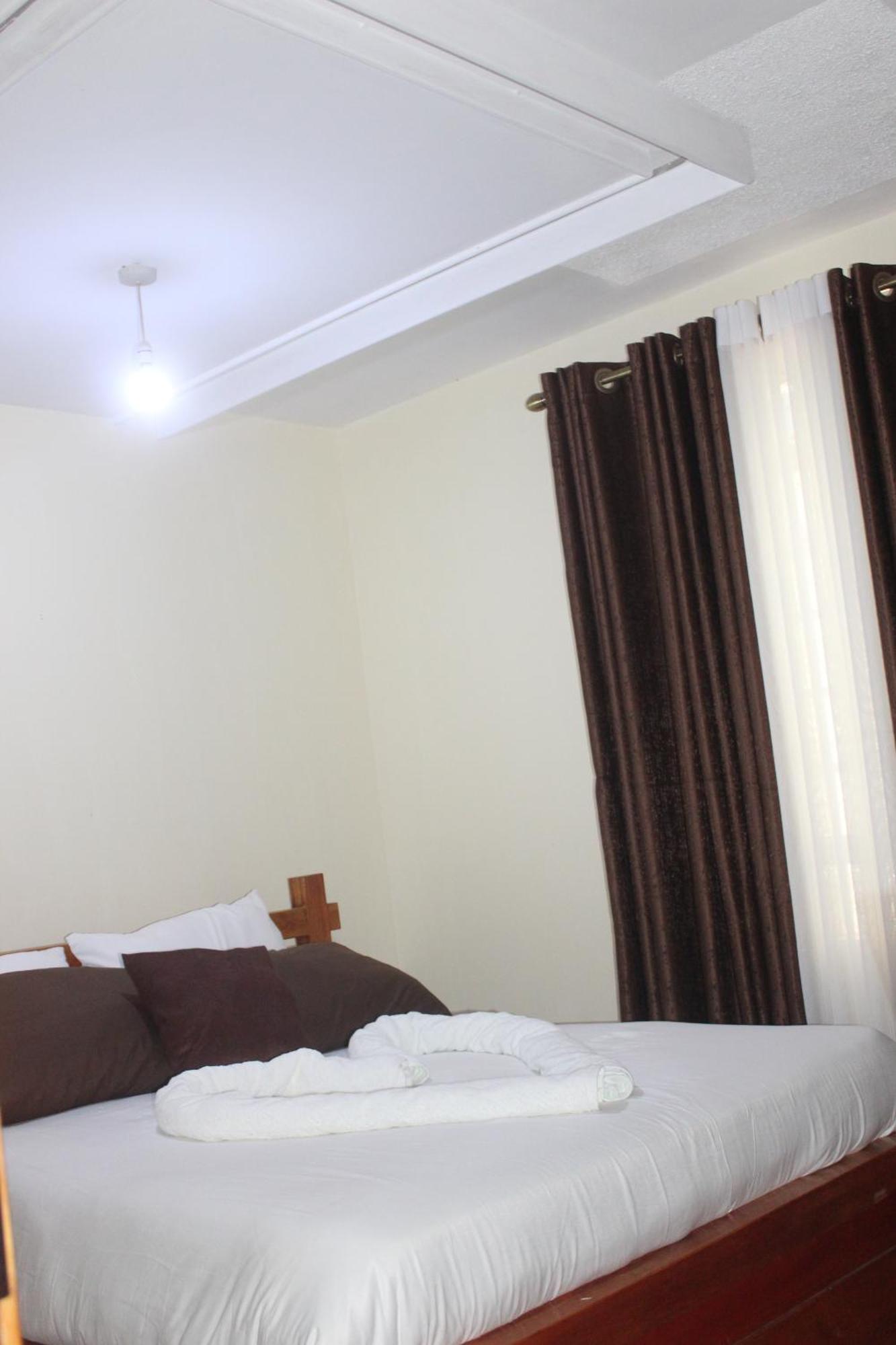 Eshborns House - Near Jomo Kenyatta International Airport And Sgr With Shuttle Services Syokimau Esterno foto
